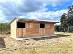 Dubbele Paardenstal (3x3)2 in Douglashout, Weidegang, 2 of 3 paarden of pony's