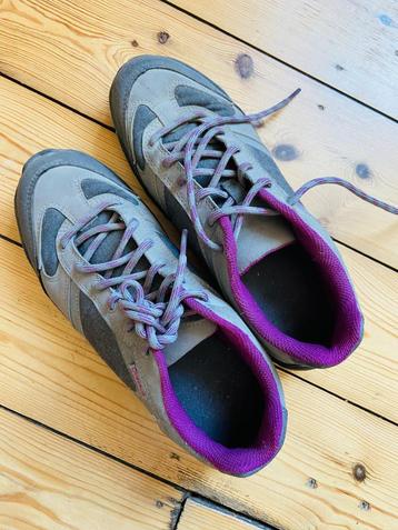 Chaussures randonnée Femme T38 - quechua beschikbaar voor biedingen