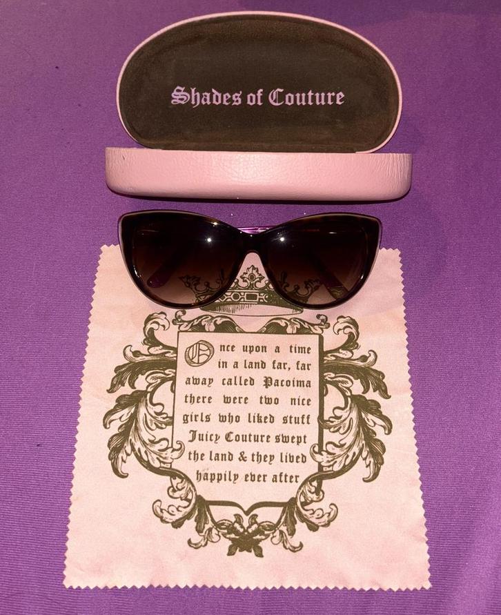 Juicy Couture sunglasses, Handtassen en Accessoires, Zonnebrillen en Brillen | Dames, Zo goed als nieuw, Bril, Paars, Ophalen