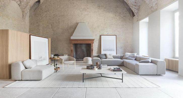 Paola Lenti All - Time grote High-end indoor loungebank bank, Huis en Inrichting, Zetels | Complete zithoeken, Nieuw, Hout, Stof