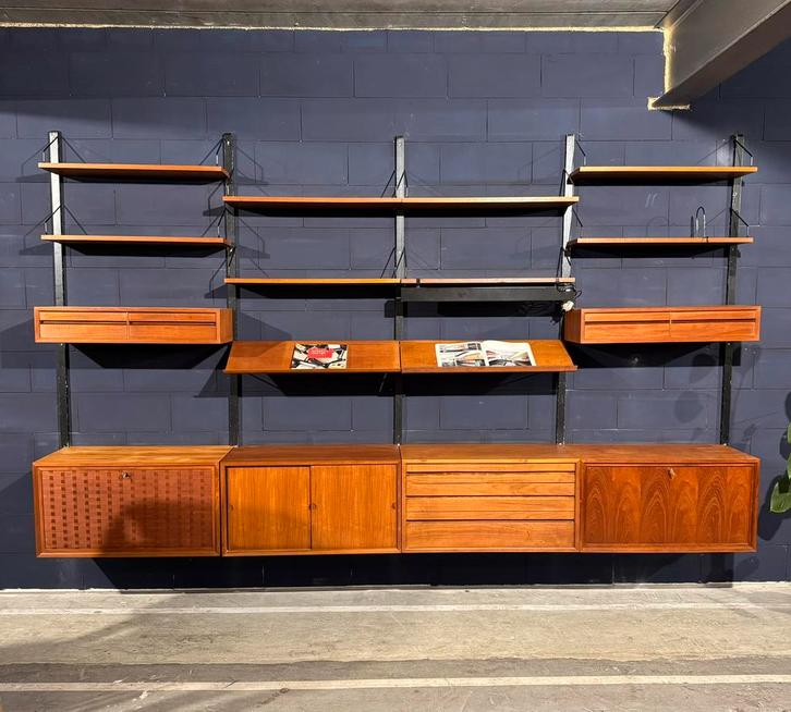 Poul Cadovius by Royal System vintage modulair wandsysteem, Antiek en Kunst, Curiosa en Brocante, Ophalen of Verzenden