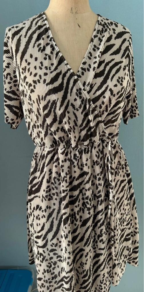 Leuke plissé jurk van Costes, Costes, Verzenden, Zo goed als nieuw, Maat 38/40 (M)