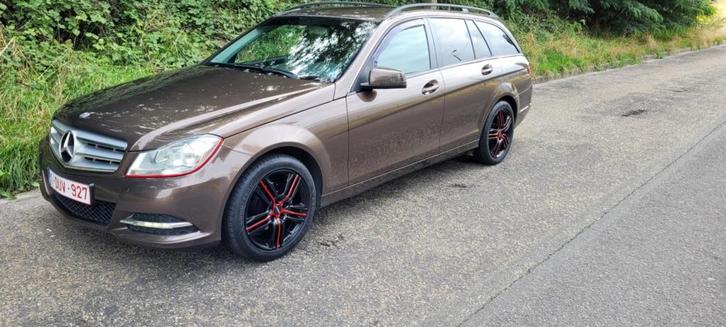 voiture Mercedes 4500€, Auto's, Mercedes-Benz, Particulier, C-Klasse, ABS, Achteruitrijcamera, Airbags, Airconditioning, Bluetooth