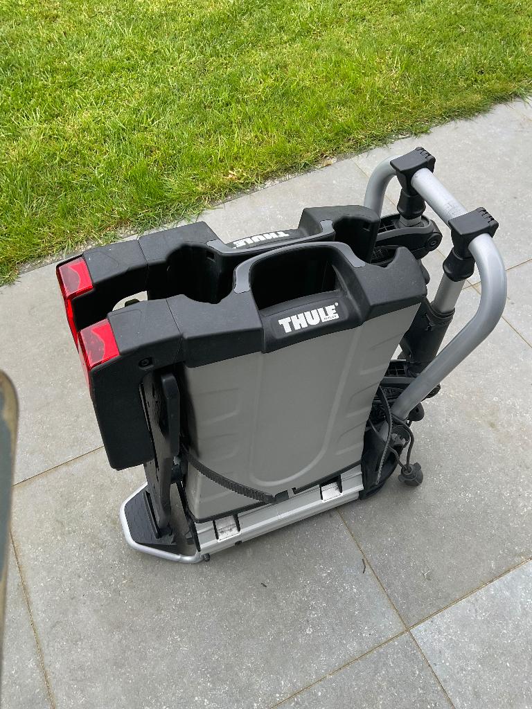 Fietsendrager Thule, Auto diversen, Fietsendragers, Ophalen, Elektrische fiets, Zo goed als nieuw, 2 fietsen