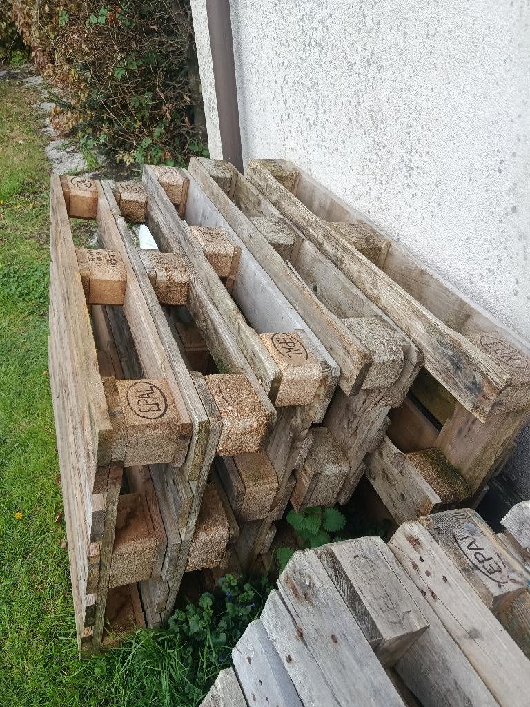 Te koop, 7 euro paletten 40 euro, Doe-het-zelf en Bouw, Hout en Planken, Ophalen