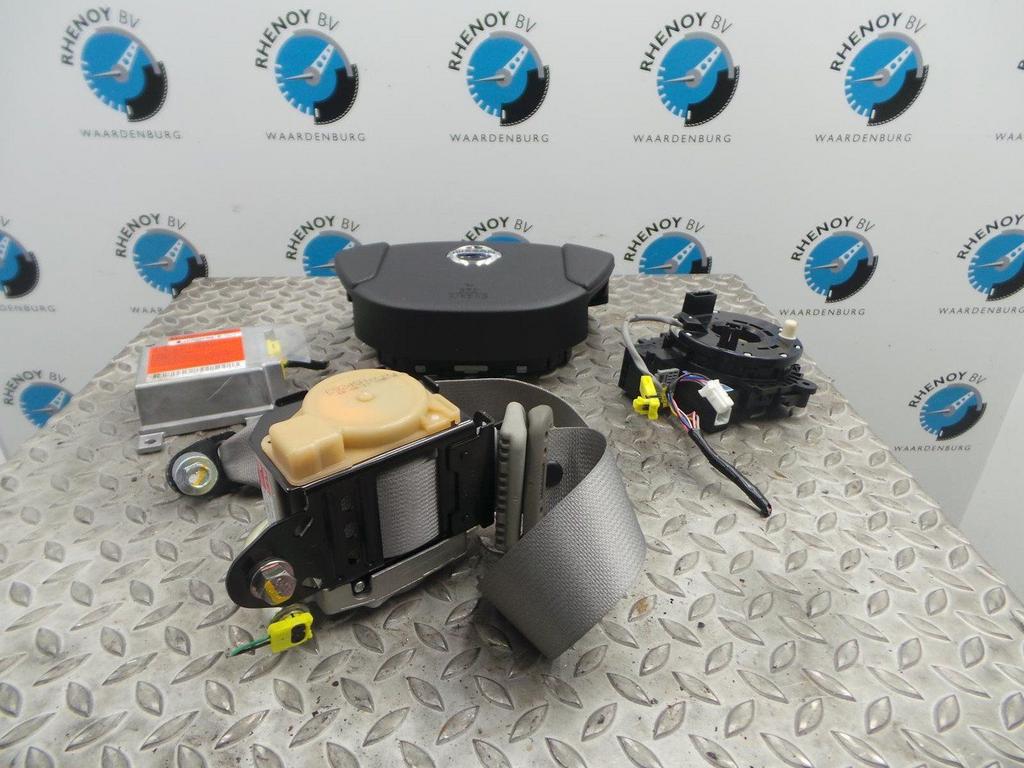 NISSAN CABSTAR AIRBAG SET 2014, Auto-onderdelen, Ophalen of Verzenden, Gebruikt, Stiba lid