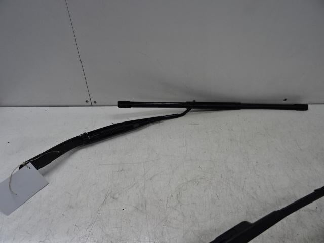 RUITENWISSERARM LINKS VOOR Jeep Compass (MP) (01-2016/-), Gebruikt, Jeep