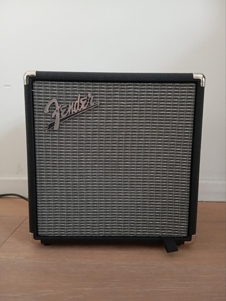 Ampli Basse Fender Rumble 15, Musique & Instruments, Amplis | Basse & Guitare, Enlèvement, Comme neuf, Guitare basse, Moins de 50 watts