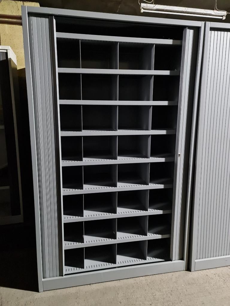 Liquidation Armoire métallique avec porte coulissante., Enlèvement ou Envoi, Comme neuf