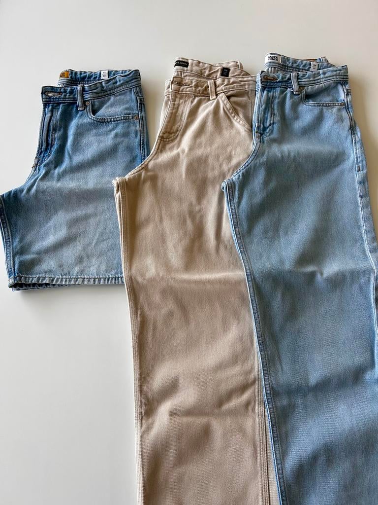 3 jongens jeansbroeken, Ophalen, Gedragen