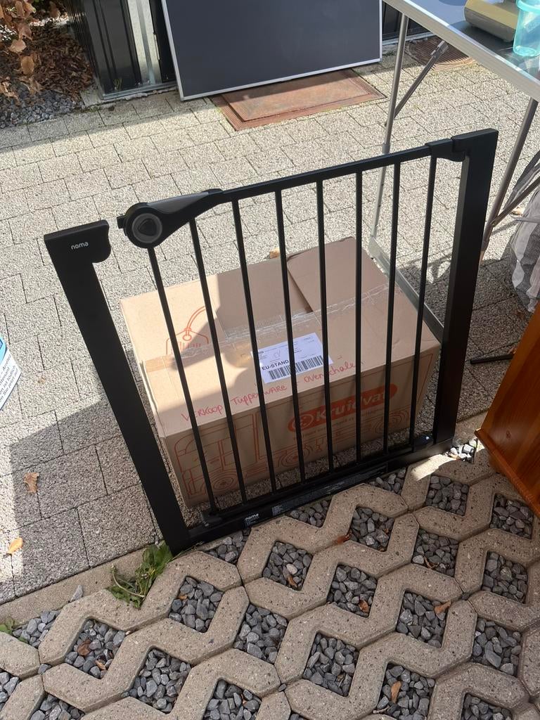 zwart traphekje met verlengstukje zonder boren van noma, Kinderen en Baby's, Traphekjes, Ophalen, Zo goed als nieuw