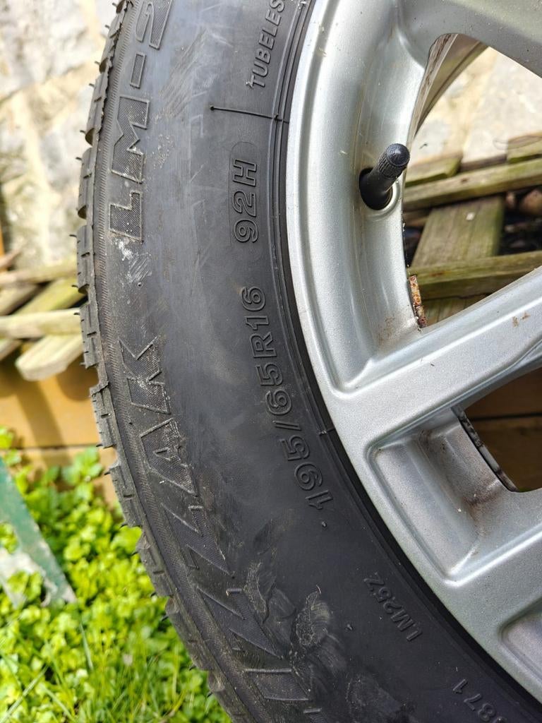 4 Pneus hiver BMW, Enlèvement