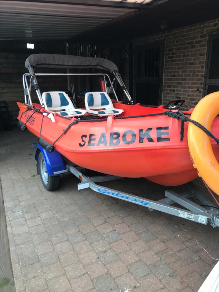 Whaly boot, Watersport en Boten, Vis- en Consoleboten, Ophalen, Overige materialen, Gebruikt, 3 tot 6 meter