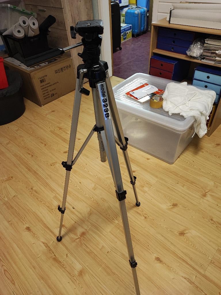 Trépied pour appareil photo Rena, Enlèvement ou Envoi, Utilisé, Moins de 150 cm, Trépied