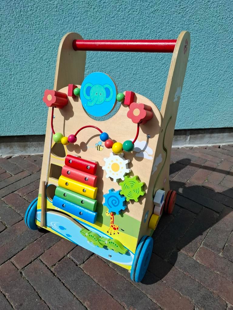 Houten looprekje, Enlèvement