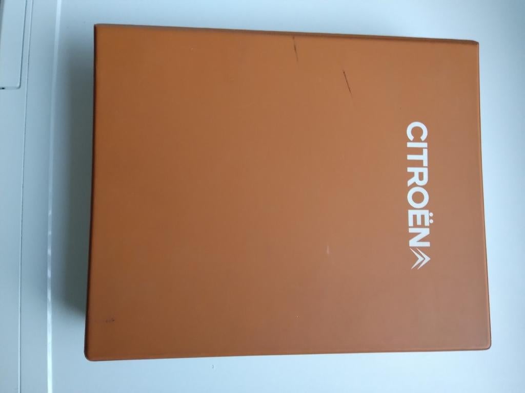 Ressource de données techniques sur la carte des visas Citro, Enlèvement ou Envoi