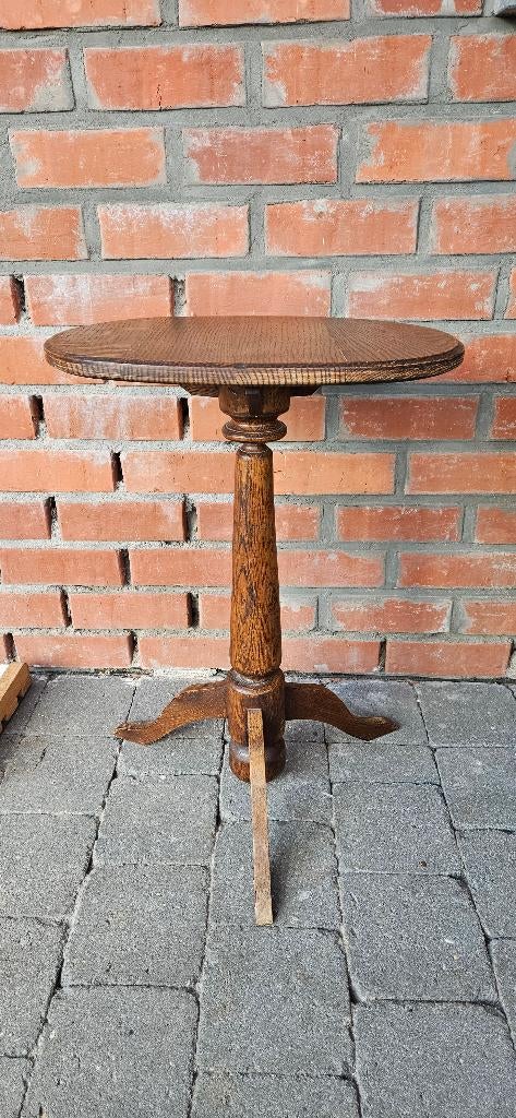 Oud antiek/brocant houten tafeltje vol hout, Ophalen of Verzenden