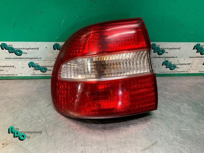 Achterlicht links van een Volvo V40, Auto-onderdelen, Verlichting, Volvo, Gebruikt, 3 maanden garantie, Ophalen of Verzenden