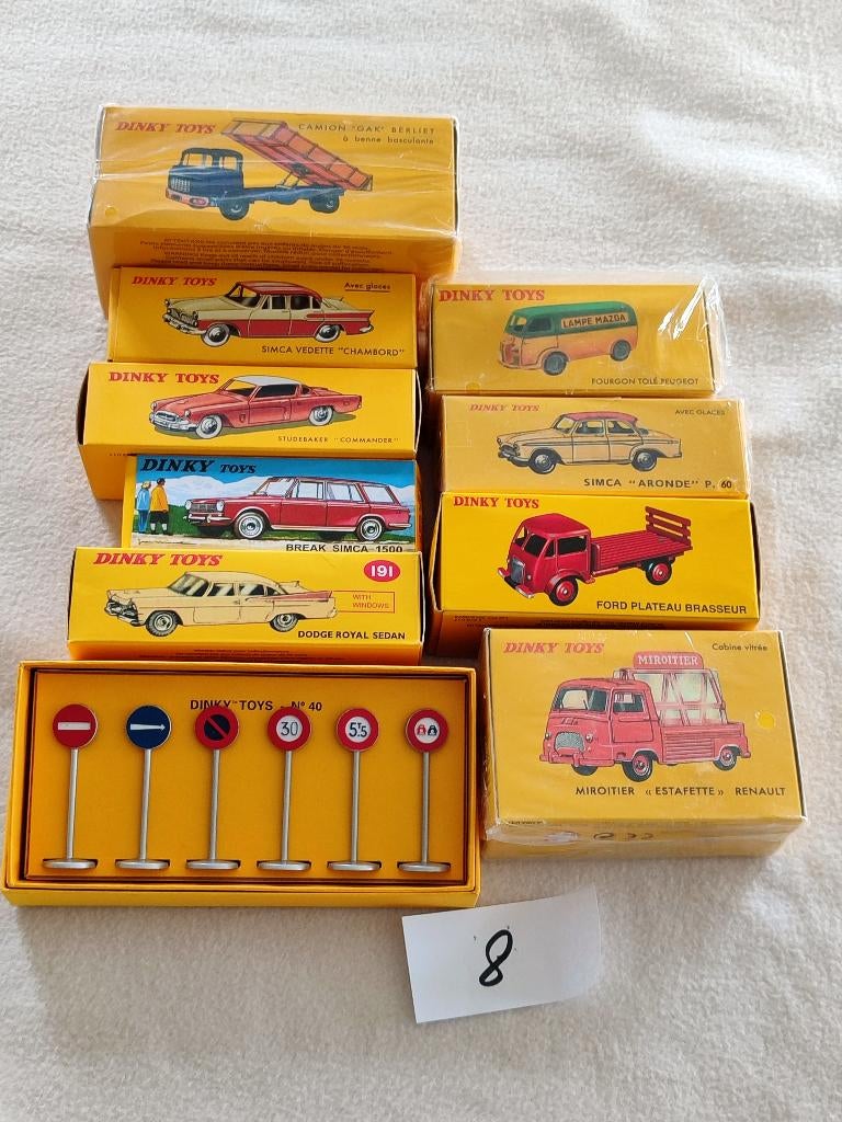 Dinky ATLAS _ Lot 8 _ 10 stuks _ volledige lot = 85,00€., Hobby en Vrije tijd, Modelauto's | 1:43, Ophalen of Verzenden, Zo goed als nieuw