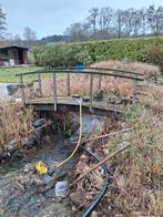Gratis houten vijver brug, Ophalen