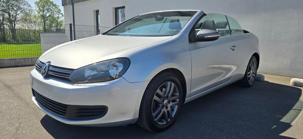 Vw Golf 6 Cabriolet 1.6 TDi 105cv Clim Ja Carplay 130.000km✅, Auto's, Voorwielaandrijving, Euro 5, Stof, Zwart