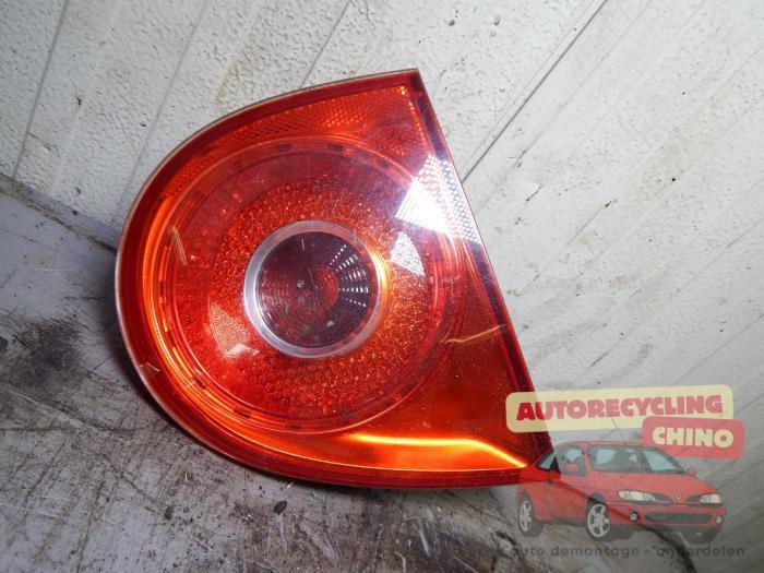 Achterlicht links van een Volkswagen Golf, Gebruikt, -, Volkswagen, -