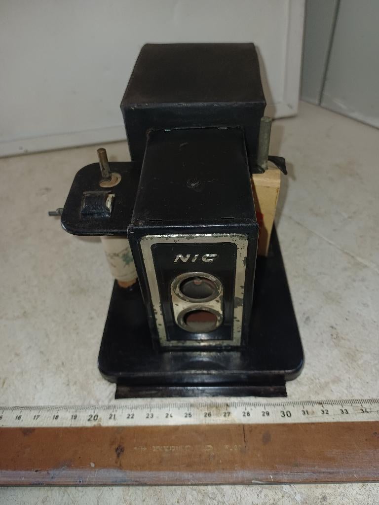 antieke speelgoedbioscoopprojector handmatig metaal, Ophalen of Verzenden