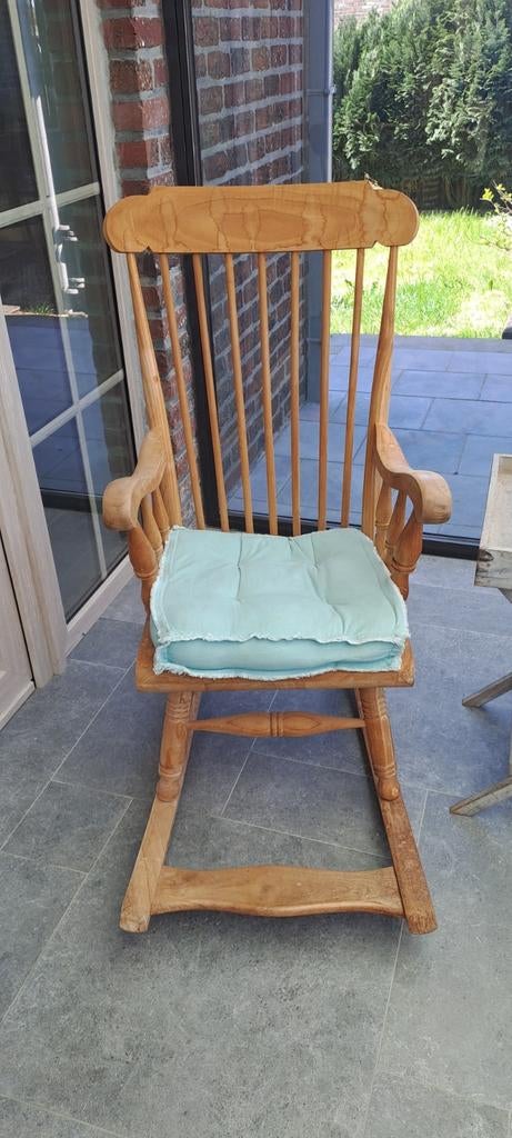 Fauteuil à bascule en bois dur, Antiquités & Art, Enlèvement