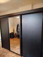 Garde robe avec 3 portes coulissantes., Enlèvement