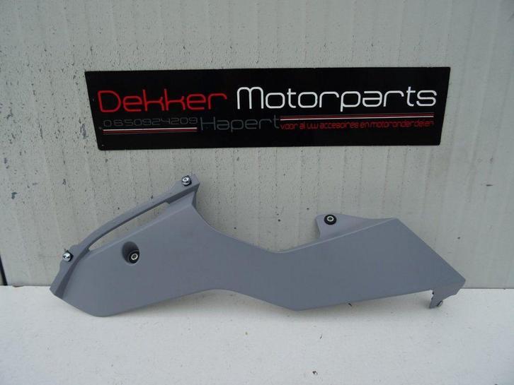 Linker Onderkuip / Kuipdeel links onder Yamaha YZF R6 2017 >, Motos, Pièces | Yamaha, Neuf, Enlèvement ou Envoi