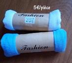 grandes pashminas Neuves blanche ou bleue 5€/p 180/90cm, Kleding | Dames, Mutsen, Sjaals en Handschoenen, Ophalen of Verzenden