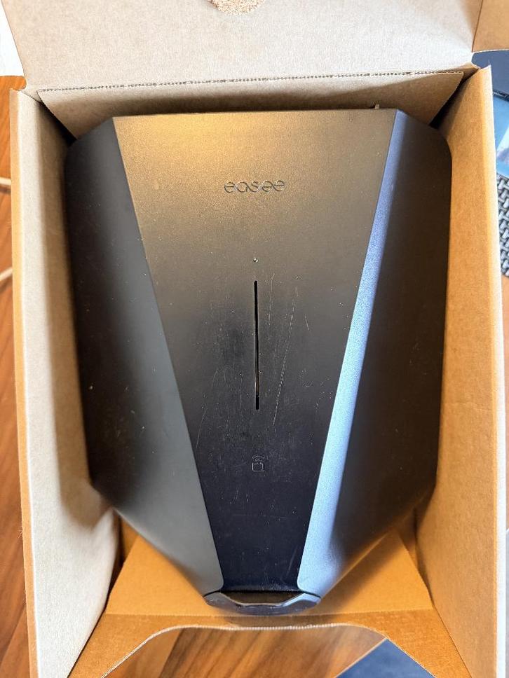 Station de recharge Easee Wallbox11 KW3 phases de type 2, Autos : Divers, Bornes de recharge, Utilisé, Borne de recharge, Envoi