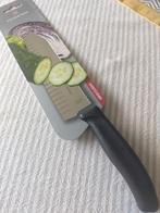 NEUF couteau Santoku VICTORINOX lame = 17cm, Enlèvement ou Envoi, Neuf, Résiste au lave-vaisselle