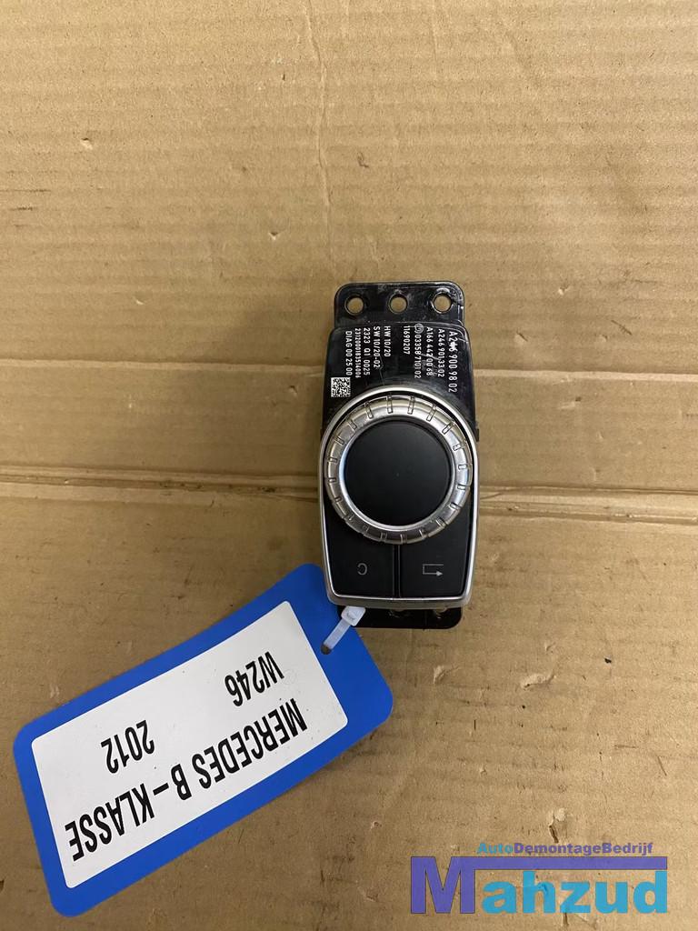 MERCEDES A B KLASSE W176 W246 boordcomputer bediening 2011-2, Gebruikt, Mercedes-Benz AG, Mercedes-Benz, Mercedesstrasse 120
70372  Stuttgart, DE