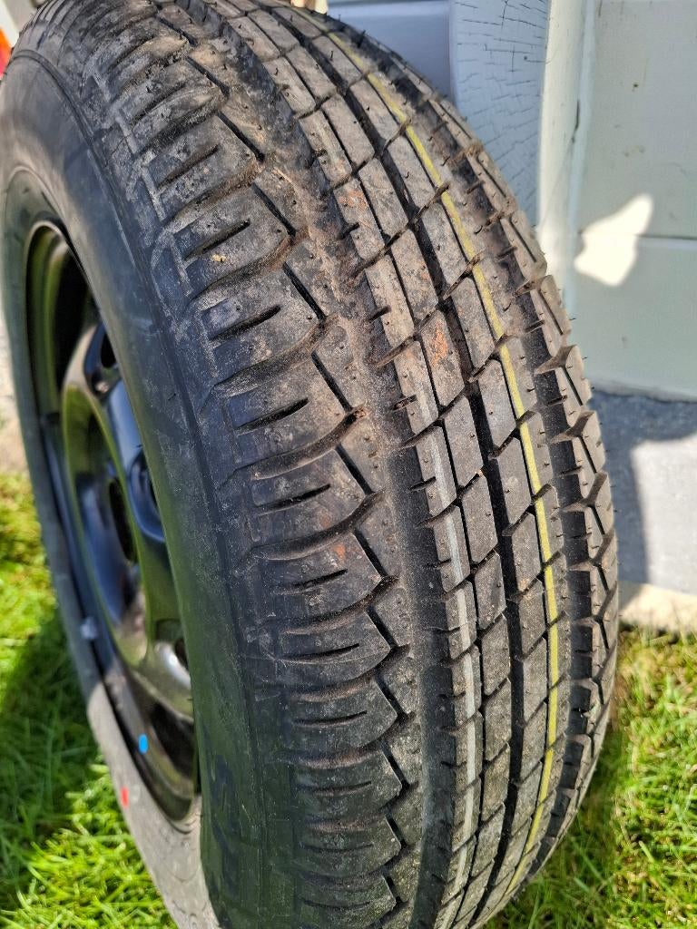 aanhangwagen rezervewiel, Ophalen, Zo goed als nieuw