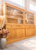 Buffet/vitrine en teck xxl LIVRAISON GRATUITE, Maison & Meubles, Teck, 200 cm ou plus, Avec tablette(s), Comme neuf