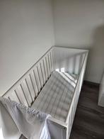 Ikea Sundvik babybed + Aerosleep matras en toebehoren, Kinderen en Baby's, Ophalen, Gebruikt, Jongetje of Meisje