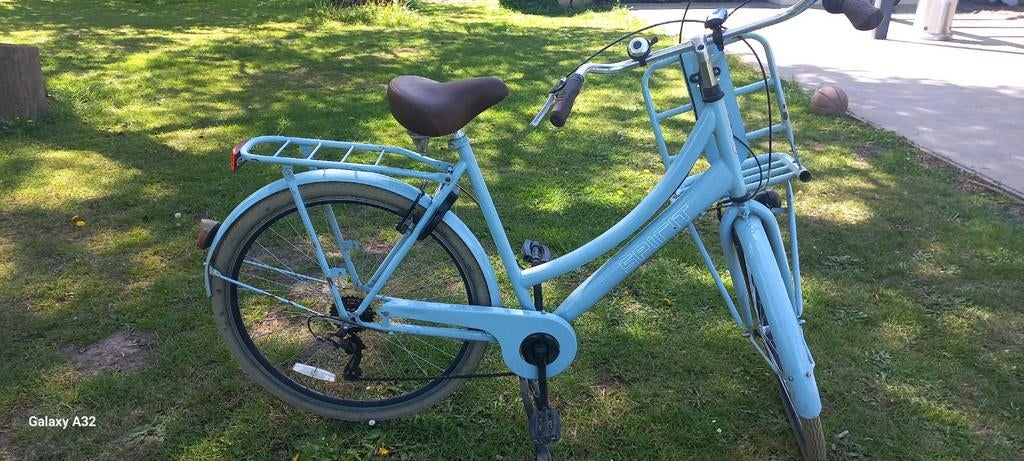 Esprit fiets met rek vooraan. 6 versnellingen, Ophalen, Versnellingen