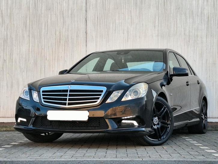 Mercedes E200d /BOITE AUTOMATIQUE/ BlueEfficiency
/ 2clés, Autos, Mercedes-Benz, Entreprise, Classe E, Isofix, Radio, Diesel, Euro 5