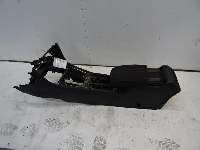 CONSOLE CENTRALE Volkswagen Golf VII (AUA) (01-2012/03-2021), Autos : Pièces & Accessoires, Habitacle & Garnissage, Volkswagen