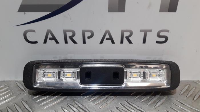 Eclairage intérieur arrière d'un Mercedes E-Klasse, 3 mois de garantie, Utilisé, -, -