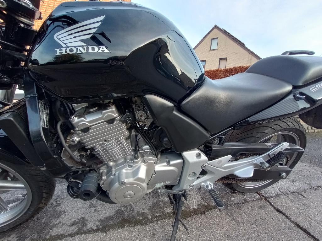 Honda CB500F uit het jaar 2005, 2 cilinders, Meer dan 35 kW, Sport, Particulier