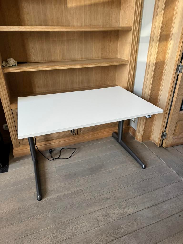 Bureau wit 120x80 cm hoogte verstelbaar, Maison & Meubles, Bureaux, 120 cm, Bureau assis-debout, Électrique, Comme neuf