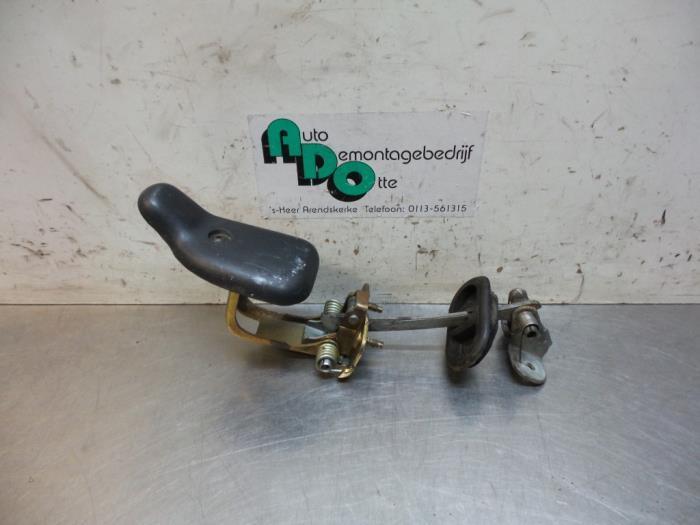 Butée 2portes droite d'un Renault Kangoo (Kangoo 01-), Autos : Pièces & Accessoires, Carrosserie & Tôlerie, Renault, Utilisé, 3 mois de garantie