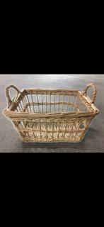 Grote rieten mand met handvat, Huis en Inrichting, Ophalen, Zo goed als nieuw, Mand