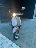 Vespa primavera 5830km, Fietsen en Brommers, Snorfietsen en Snorscooters, Ophalen, Zo goed als nieuw, Vespa