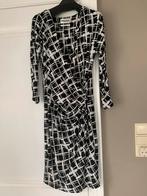 Elegante jurk kleedje Essentieel S elastisch stofje, Kleding | Dames, Ophalen of Verzenden, Zo goed als nieuw