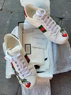 Prachtige sneakers, Wit, Ophalen of Verzenden, Sneakers, Gucci