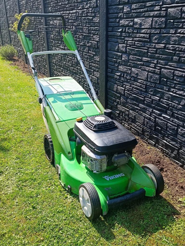 Viking benzine grasmaaier zelftekker, Tuin en Terras, Grasmaaiers, Ophalen
