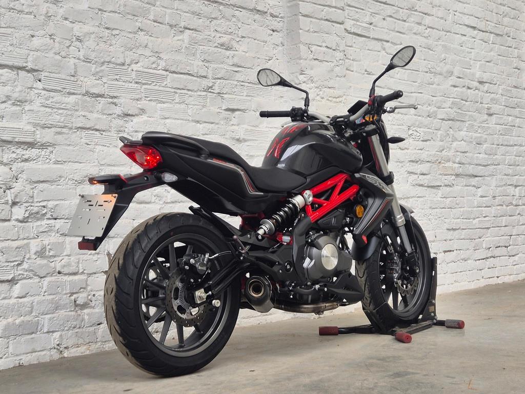 Permis de conduire Benelli BN302 BN 302 ABS A2 @motomobilia, Motos, Motoren | Benelli, ABS, 302 cm³, Entreprise, 2 cylindres